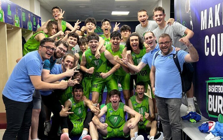 TOFAŞ’ın ‘Yıldız’ları Türkiye 3.’sü oldu TOFAŞ’ın ‘Yıldız’ları Türkiye 3.’sü oldu