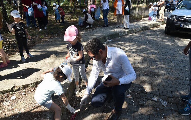 Manisa’da doğa dostu öğrencilerden anlamlı etkinlik Manisa’da doğa dostu öğrencilerden anlamlı etkinlik