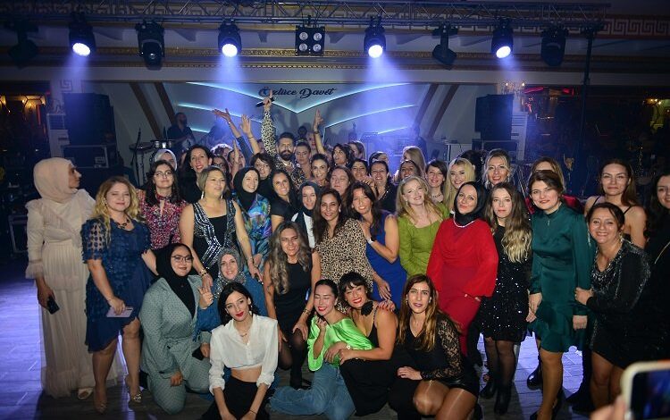 Öğretmenler Mehmet Çevik’le coştu Öğretmenler Mehmet Çevik’le coştu