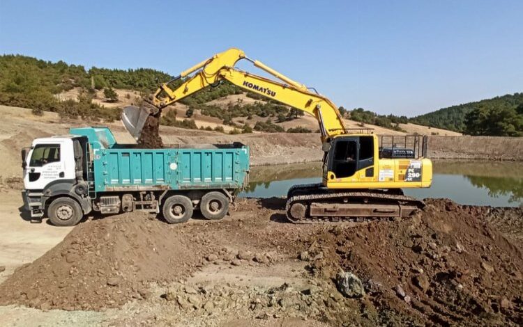 Manisa Akhisar hayvan üreticileri için gece gündüz çalışıyor
