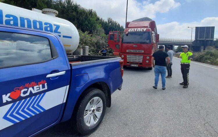 Kocaeli’de kurbanlıkların nakliyesine sıkı denetim Kocaeli’de kurbanlıkların nakliyesine sıkı denetim