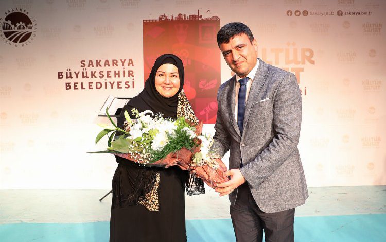 İkbal Gürpınar, Sakarya’da sanatseverlerle buluştu