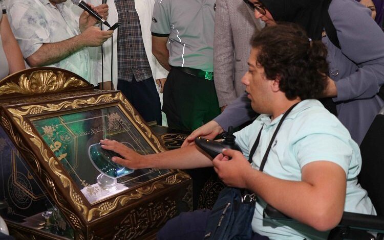 Kocaeli’nde özel bireylere Sakal-ı Şerif ziyareti Kocaeli’nde özel bireylere Sakal-ı Şerif ziyareti