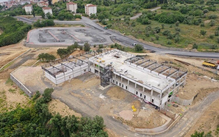 Darıca Millet Kıraathanesi’nin kaba inşaatı tamam