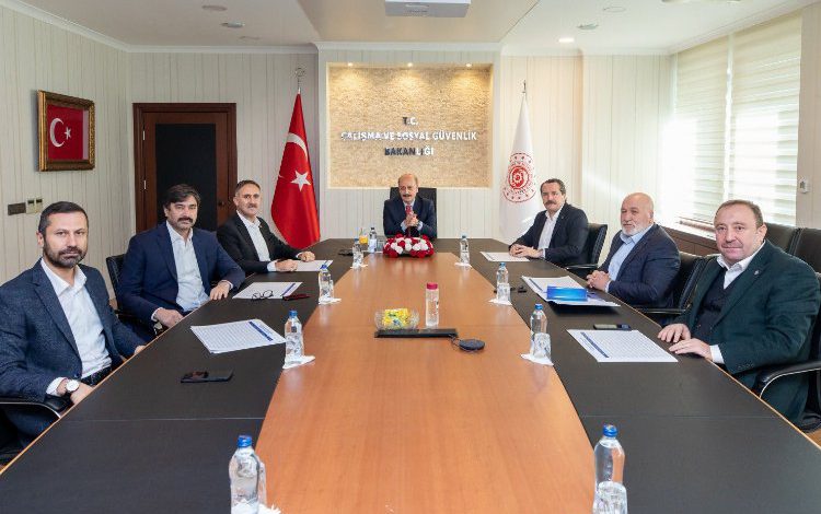 Memur-Sen’den ‘ek zam’ açıklaması Memur-Sen’den ‘ek zam’ açıklaması