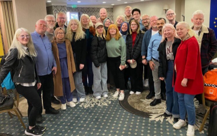 Albinizmli gençlere Ankara’da özel eğitim Albinizmli gençlere Ankara’da özel eğitim