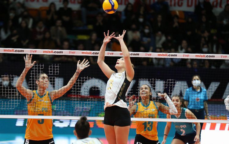Vakıfbank PTT’yi mağlup etti