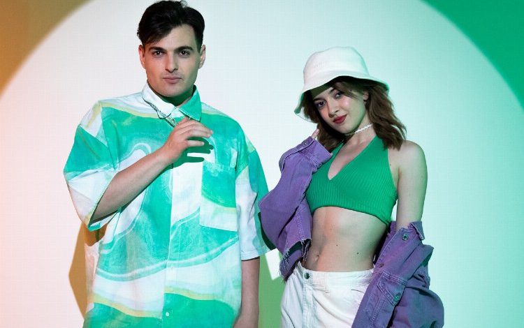 Enerjilerini ‘Bak Bana’ için birleştirdiler Enerjilerini ‘Bak Bana’ için birleştirdiler