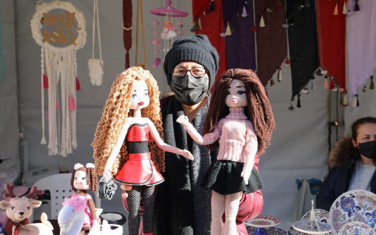 Kocaeli İzmit’te kadınların el emekleri İyilik Pazarı’nda