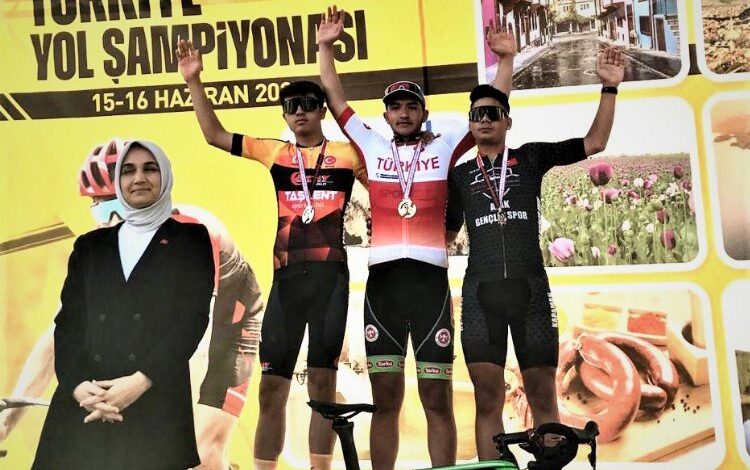 Bisiklette Torku fırtınası