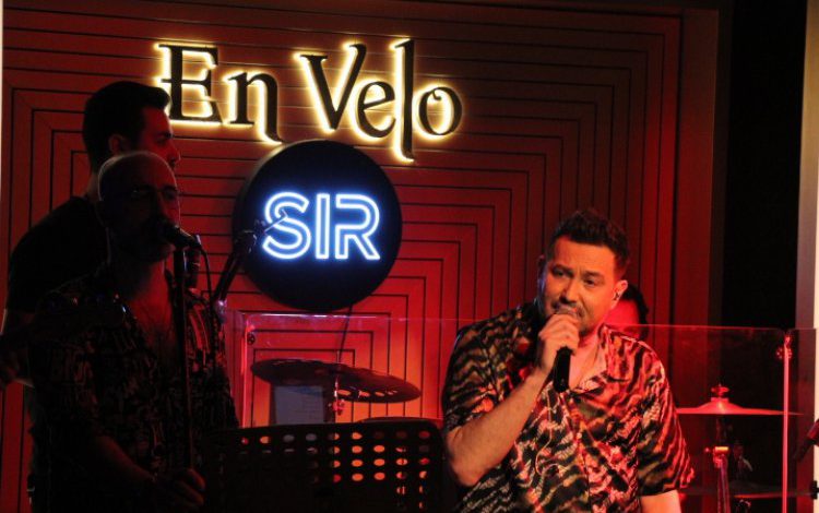 Metin Arolat “Gülşen’e laf edenler üretmeyenler”