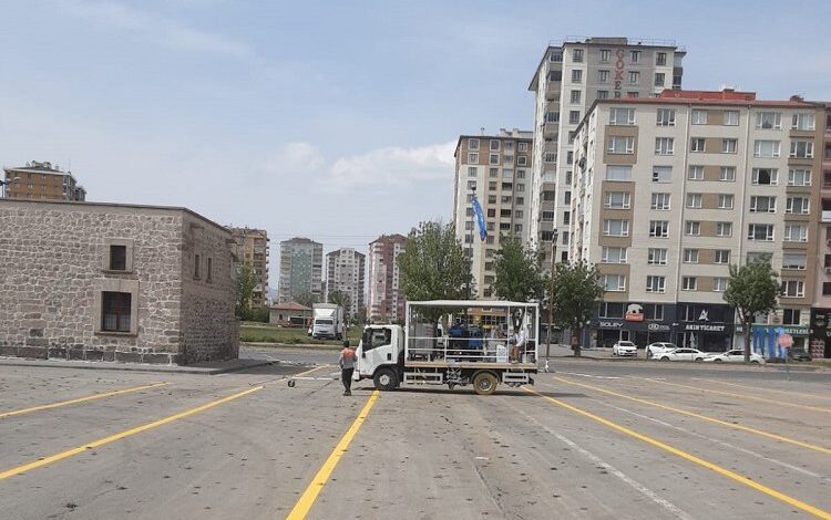 Kayseri Melikgazi’den pazar yerlerine bakım