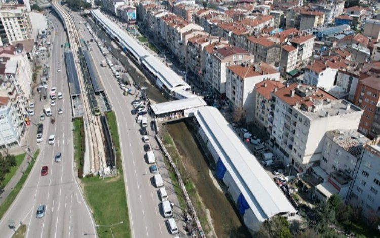 Bursa’da Gökdere Pazar Yeri hizmete açıldı Bursa’da Gökdere Pazar Yeri hizmete açıldı