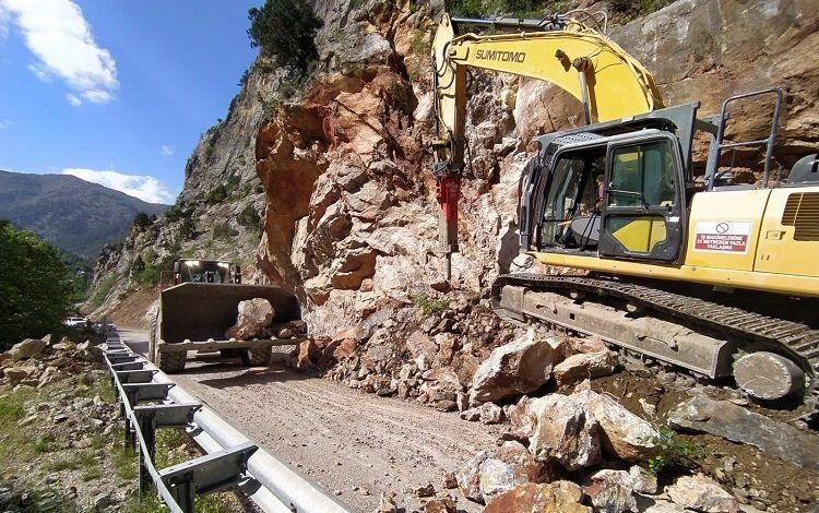 Kapuzbaşı Şelaleri yolunda önemli çalışma Kapuzbaşı Şelaleri yolunda önemli çalışma