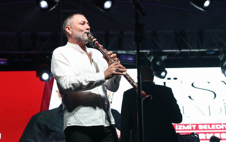 Kocaeli İzmit’i ‘Şenlendirici’ final! Kocaeli İzmit’i ‘Şenlendirici’ final!