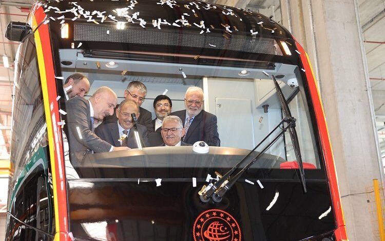 Yerli ve milli tramvay Kayseri’yi turluyor Yerli ve milli tramvay Kayseri’yi turluyor