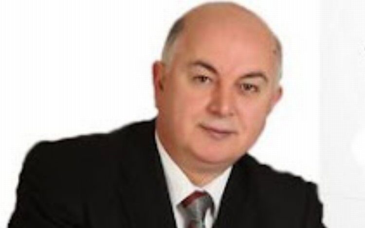 Yüksel Ercan’ın “KÖŞEDEKİ HAYAT” isimli kitabı çıktı Yüksel Ercan’ın “KÖŞEDEKİ HAYAT” isimli kitabı çıktı