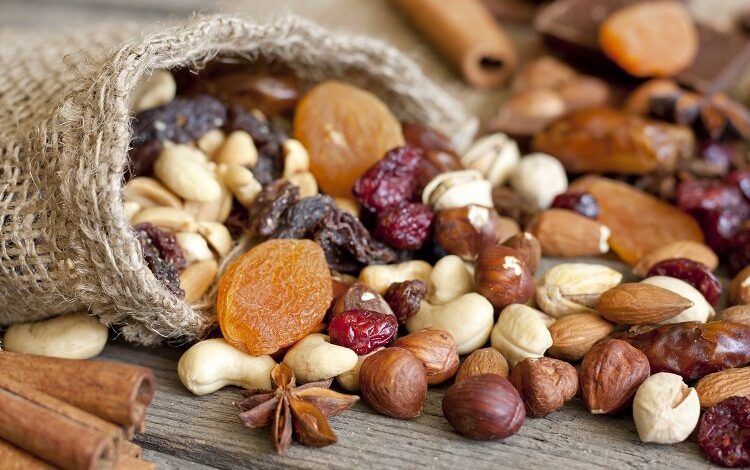 Diyabete karşı kuru meyve kalkanı