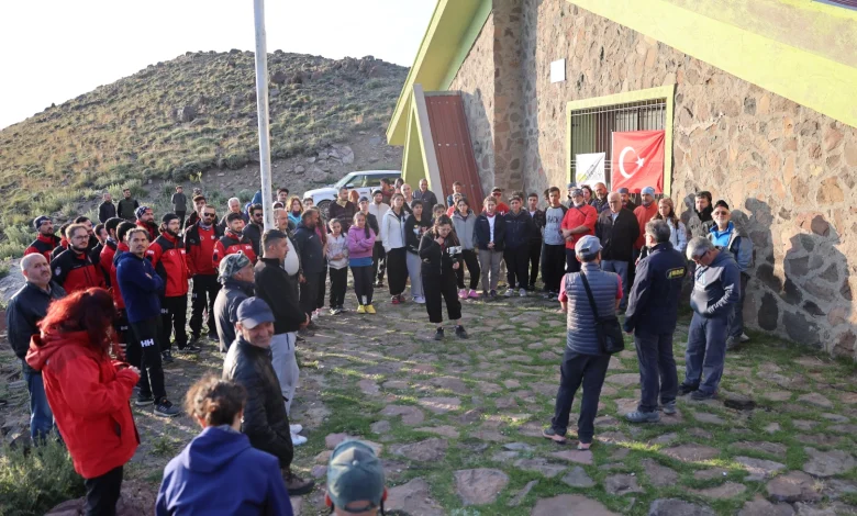 Başkan Özdoğan: “Sütdonduran, Erciyes’in ve Hacılar’ın tanıtımında rol oynuyor” Başkan Özdoğan: “Sütdonduran, Erciyes’in ve Hacılar’ın tanıtımında rol oynuyor”