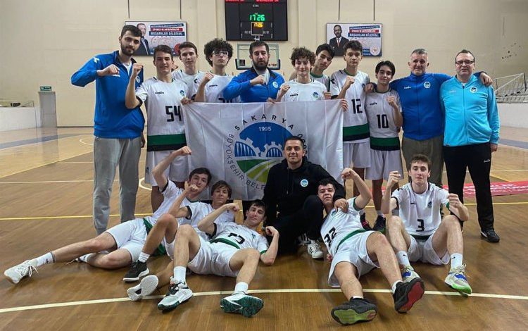 Sakaryalı basketbolcularda hedef Anadolu Şampiyonası Sakaryalı basketbolcularda hedef Anadolu Şampiyonası