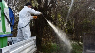 Malatya’da konteyner kentlerde ilaçlama sürüyor