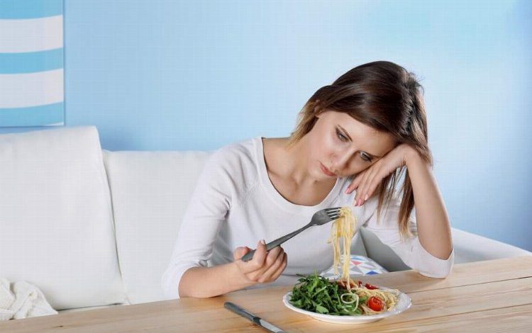 Yeme bozuklukları ile baş etmek için psikolojik destek şart!