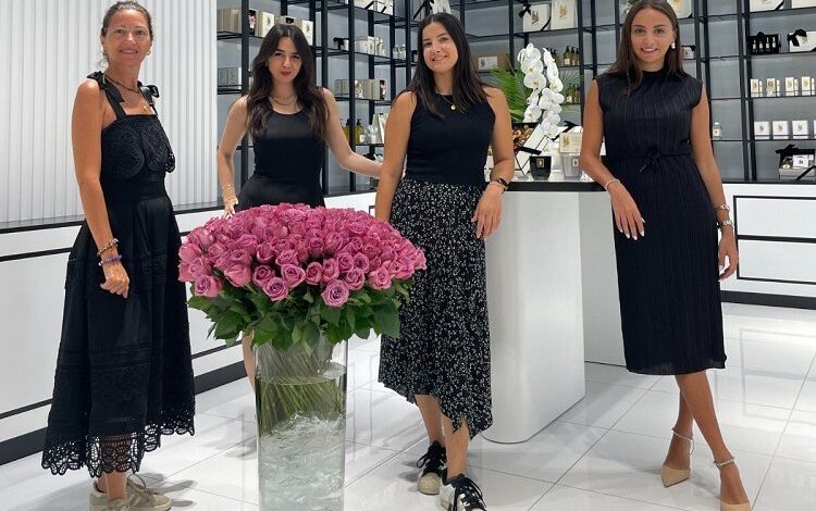 Kozmetiğe olan ilgi artıyor Kozmetiğe olan ilgi artıyor