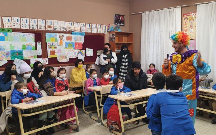 Egeli gençler sanatı kırsala taşıdı