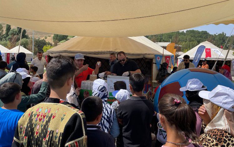 Malazgirt Zaferi’nde 951’inci yıl dönümü coşkusu Malazgirt Zaferi’nde 951’inci yıl dönümü coşkusu