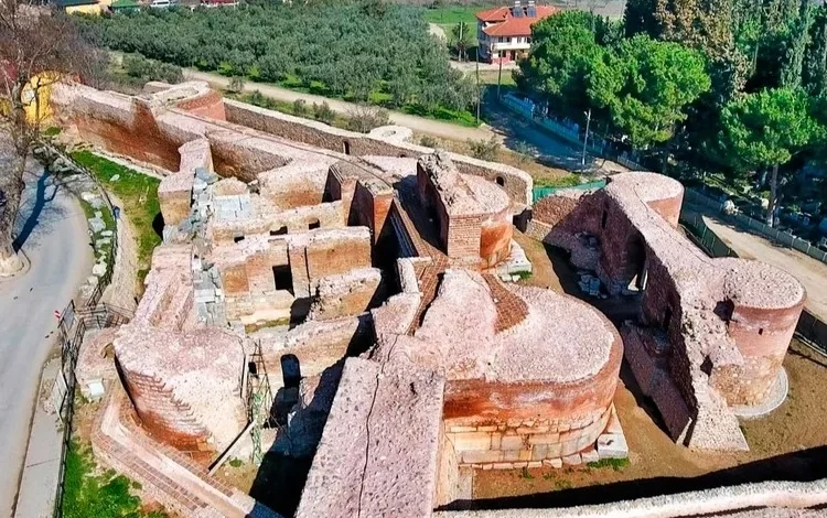 İznik turizm potansiyelini açığa çıkaramıyor İznik turizm potansiyelini açığa çıkaramıyor