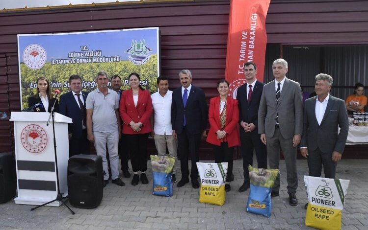 Edirne’de 287 üreticiye kanola tohumu dağıtıldı