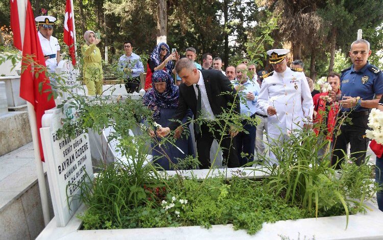 Gölcük’te şehitler dualarla anıldı