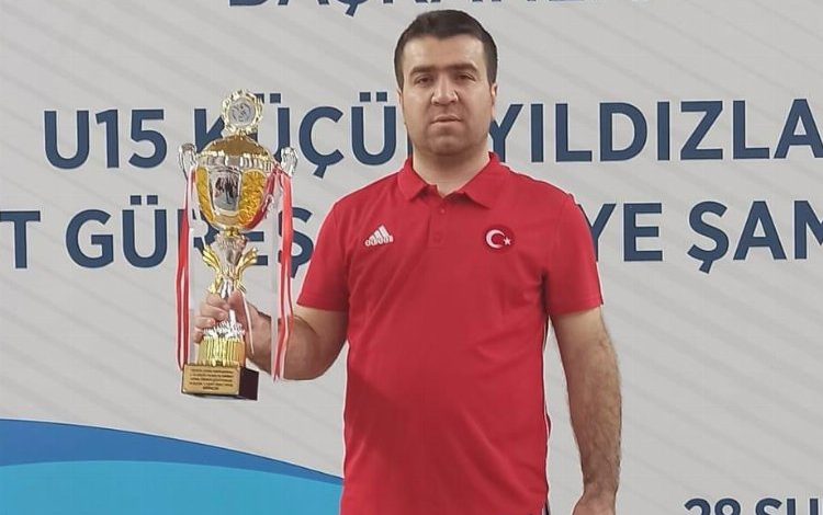 Bakan Kasapoğlu’ndan antrenör Kay için taziye mesajı Bakan Kasapoğlu’ndan antrenör Kay için taziye mesajı