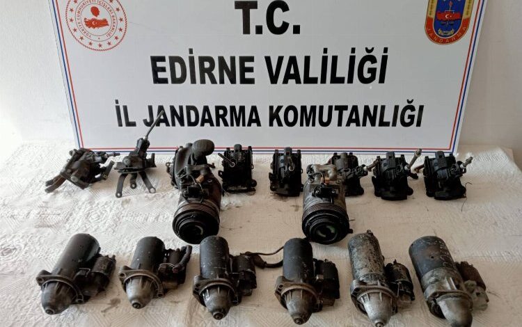 Edirne’de kaçak oto yedek parçalarına el kondu