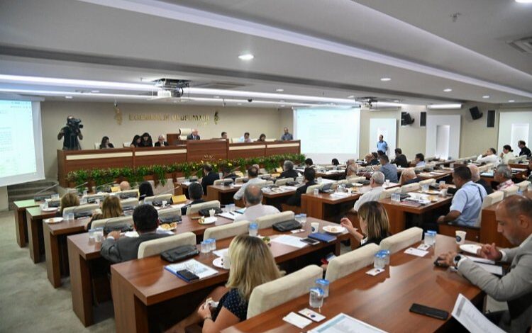 İzmir Karabağlar Belediyesi’nin 2024 bütçesi kabul edildi