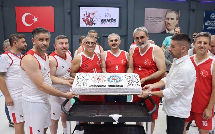 Bu maçta kazanan dostluk oldu Bu maçta kazanan dostluk oldu