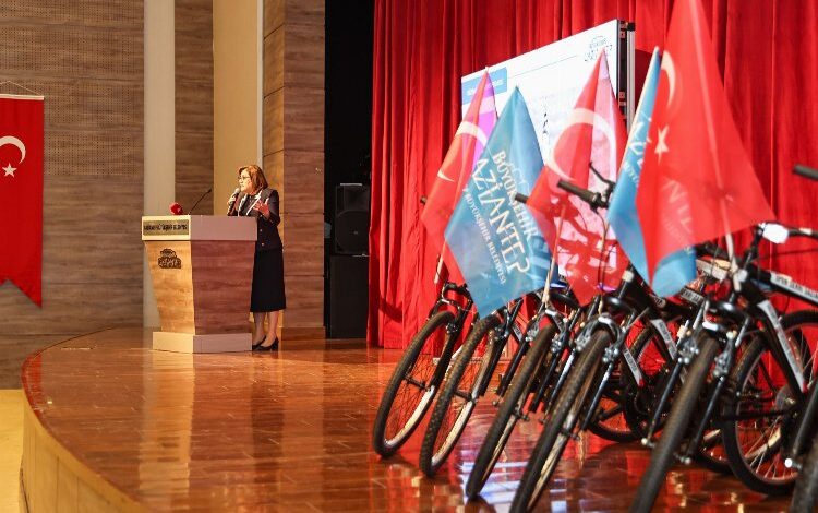 Gaziantep’ten 2 bin din görevlisine bisiklet Gaziantep’ten 2 bin din görevlisine bisiklet