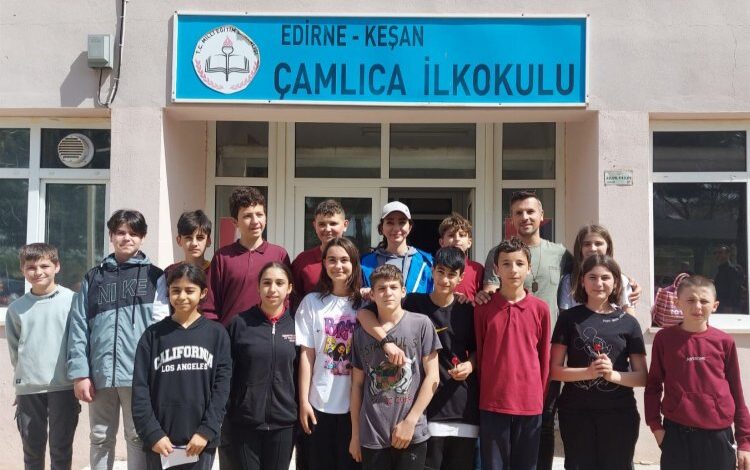 Öykü Gürman’dan Çamlıca’da kariyer etkiniği Öykü Gürman’dan Çamlıca’da kariyer etkiniği