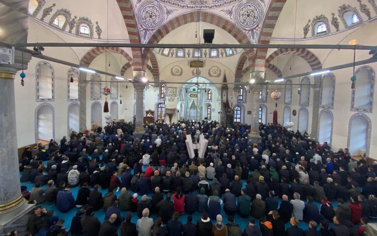 Kütahya Ulu Cami’de bayramlaştı