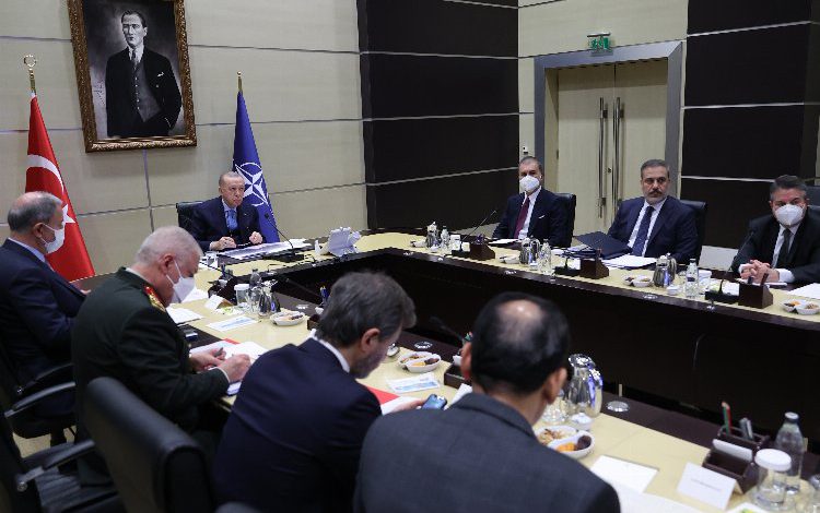 NATO olağanüstü toplandı NATO olağanüstü toplandı