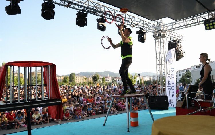 Bingöl’de çocuklara unutulmaz şenlik Bingöl’de çocuklara unutulmaz şenlik