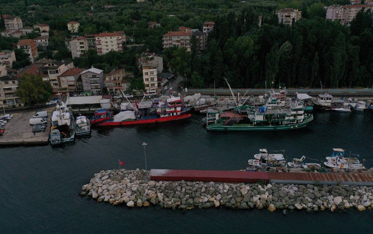 Kocaelili balıkçılar da ‘Vira Bismillah’ dedi Kocaelili balıkçılar da ‘Vira Bismillah’ dedi