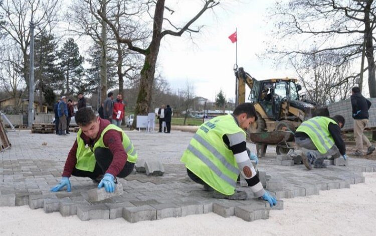 Bursa İnegöl’de Karahasanlar parke taşa kavuştu