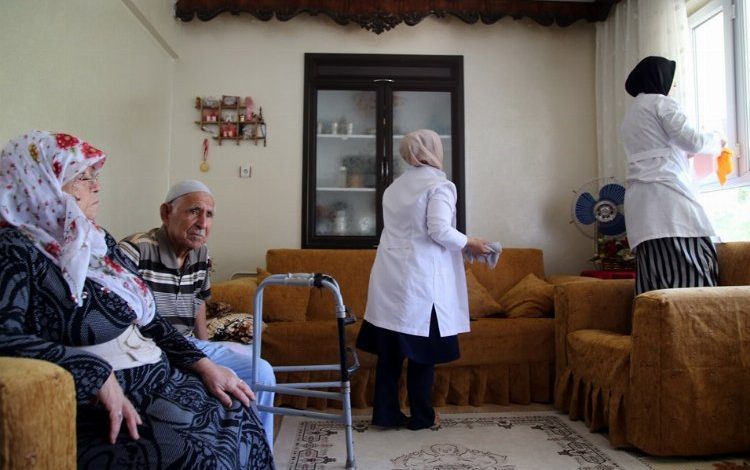 140 bin yaşlı evde bakılıyor 140 bin yaşlı evde bakılıyor