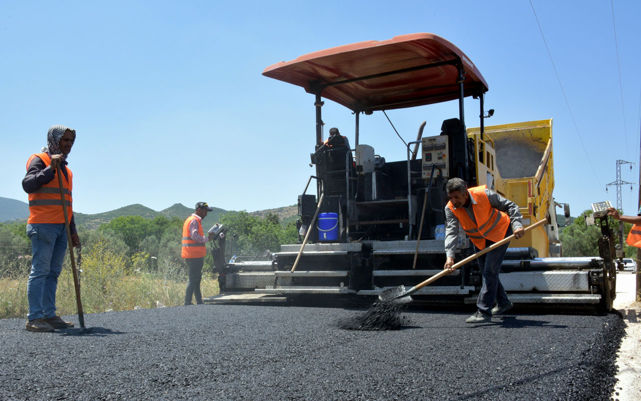 İzmir Aliağa’da asfalt çalışmaları başladı