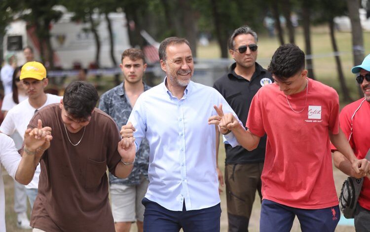 Öğrenciler moral depoladı Öğrenciler moral depoladı