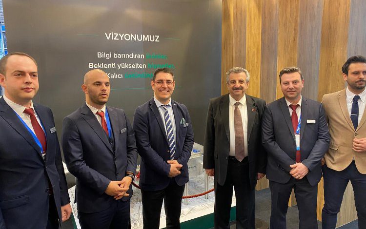Yeşilova Holding, yenilikçi ürünlerini Aluexpo Fuarı’nda tanıttı Yeşilova Holding, yenilikçi ürünlerini Aluexpo Fuarı’nda tanıttı