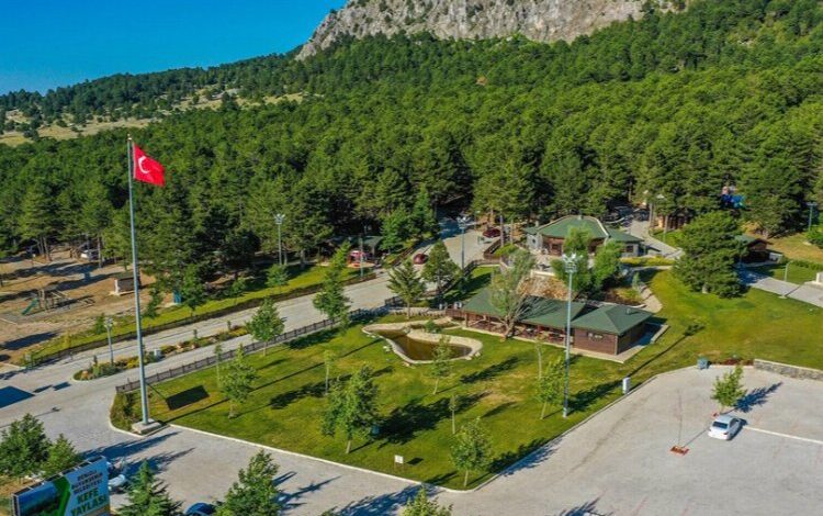 Temiz ve serin havanın adresi: Kefe Yaylası Temiz ve serin havanın adresi: Kefe Yaylası