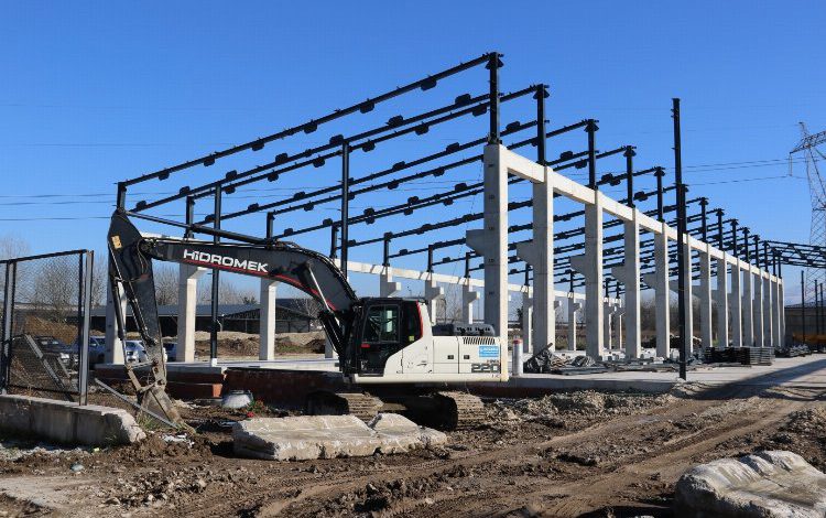 Kocaeli distilasyon tesisinde yoğun imalat devam ediyor