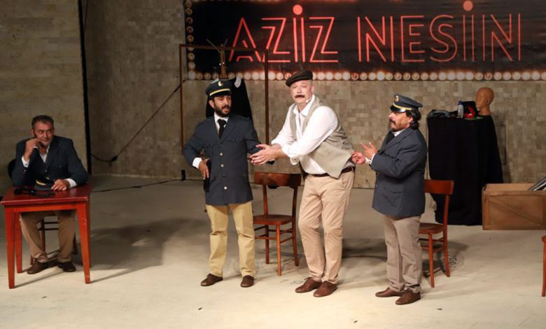Aziz Nesin Kabare’ye Menderes’te yoğun ilgi Aziz Nesin Kabare’ye Menderes’te yoğun ilgi